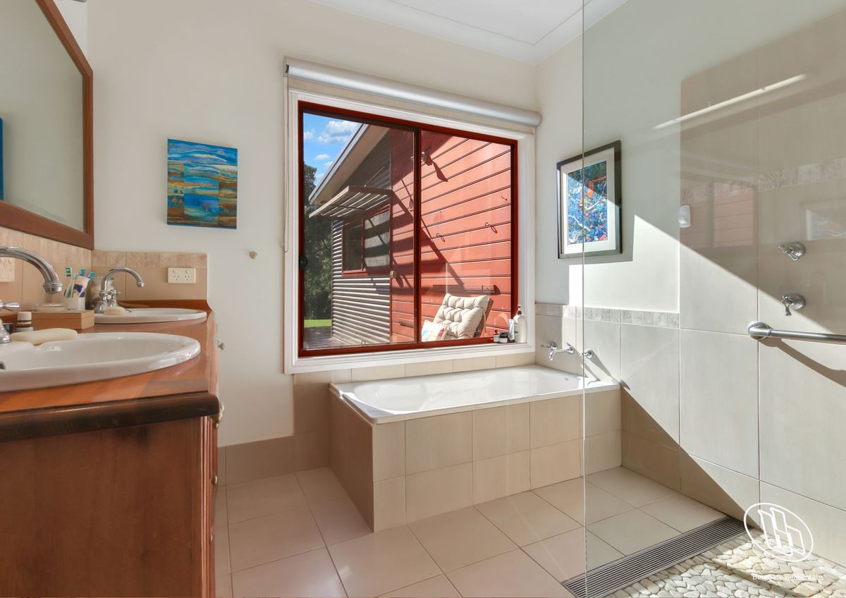 83 Rainforest Parkway, Narooma