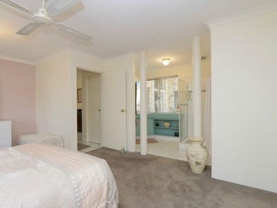 10 Woodland Dale, Canning Vale