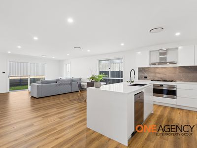 11 Coral Tree Crescent, Calderwood