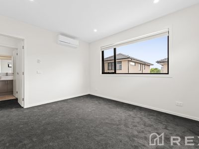 4 Shan Place, Hampton Park