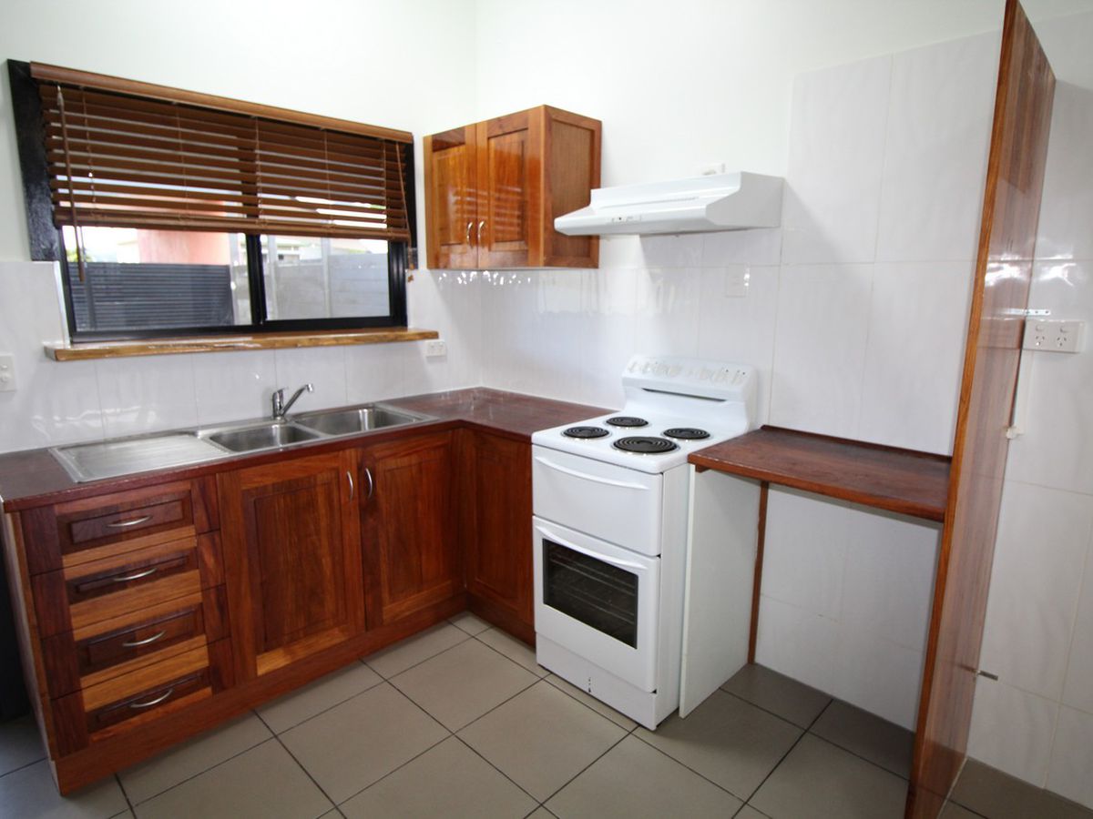 2 / 4 Grau Street, Atherton