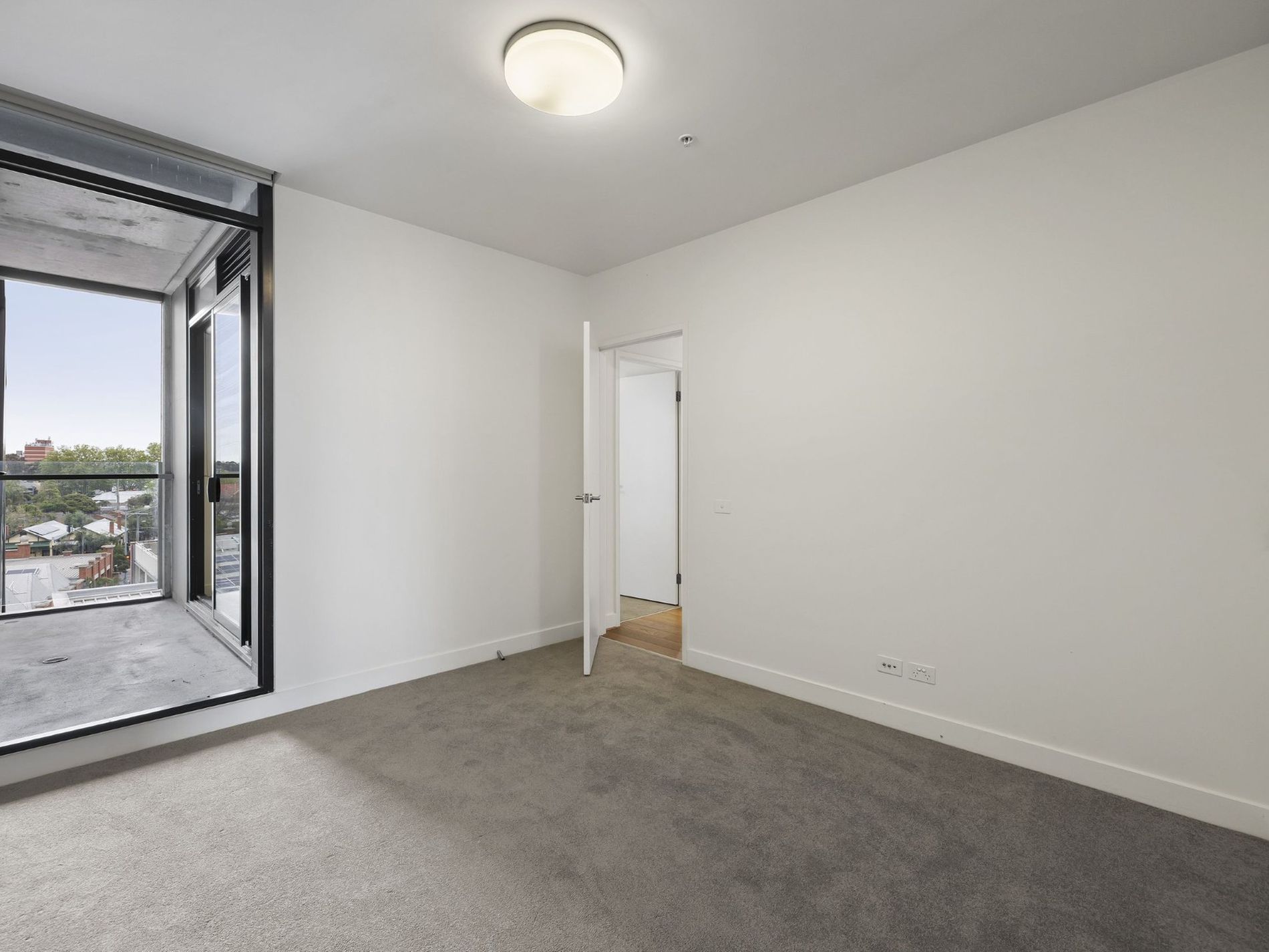 609/10 Trenerry Crescent, Abbotsford