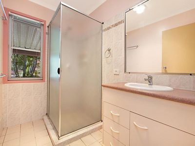 18 Donna Avenue, Rochedale South