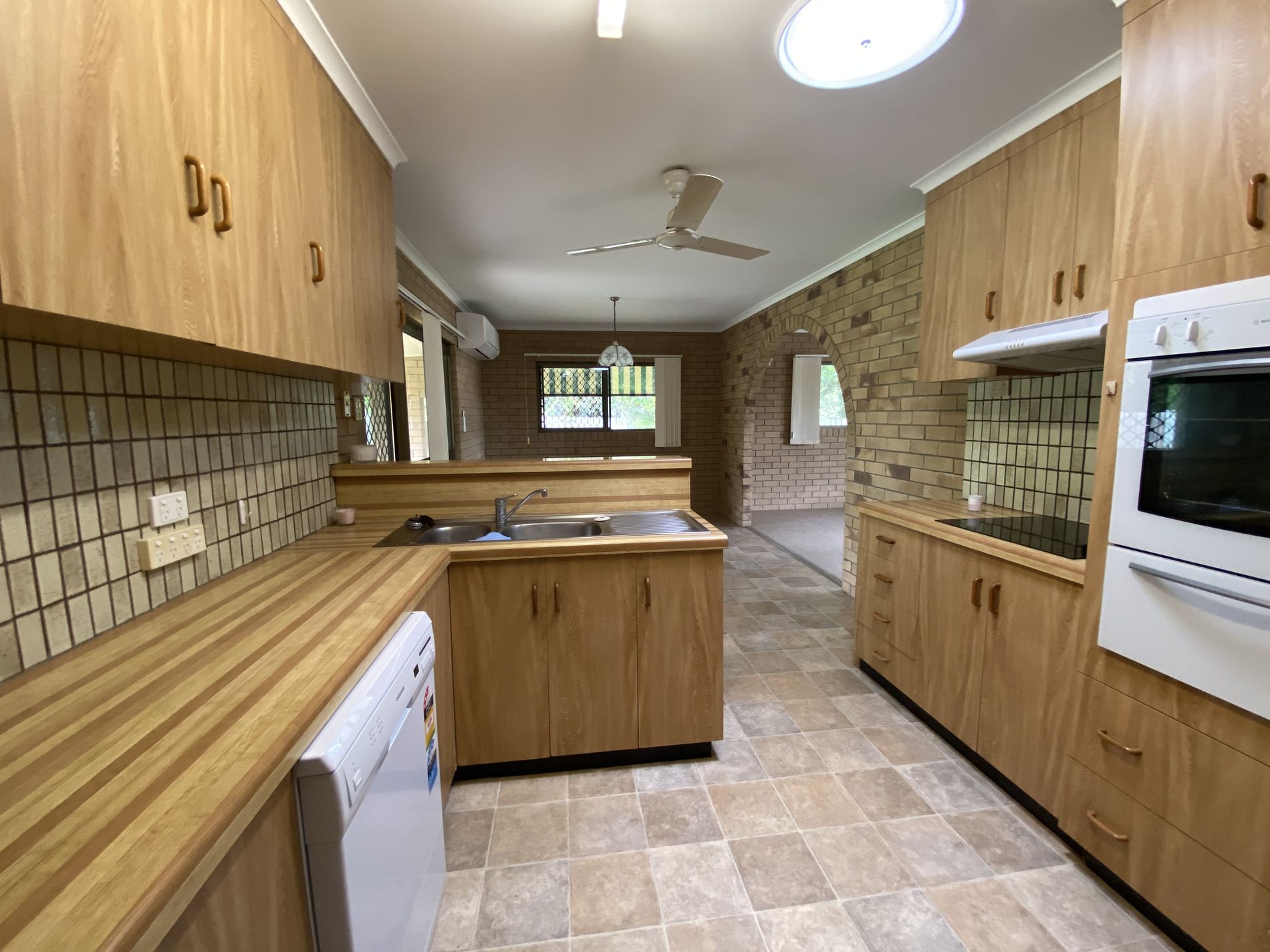 18 Daniel Street, North Mackay 360 Property Management