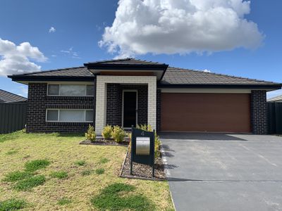 4 Nolan Esplanade, Dubbo