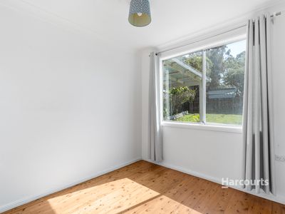 56 Sunset Strip, Manyana