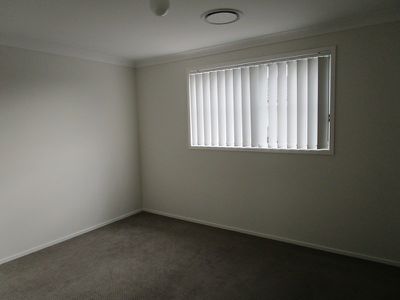 8 / 5 Vlatko Drive, West Hoxton