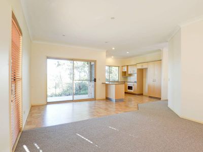 26 Thrushs Rd, Dulong