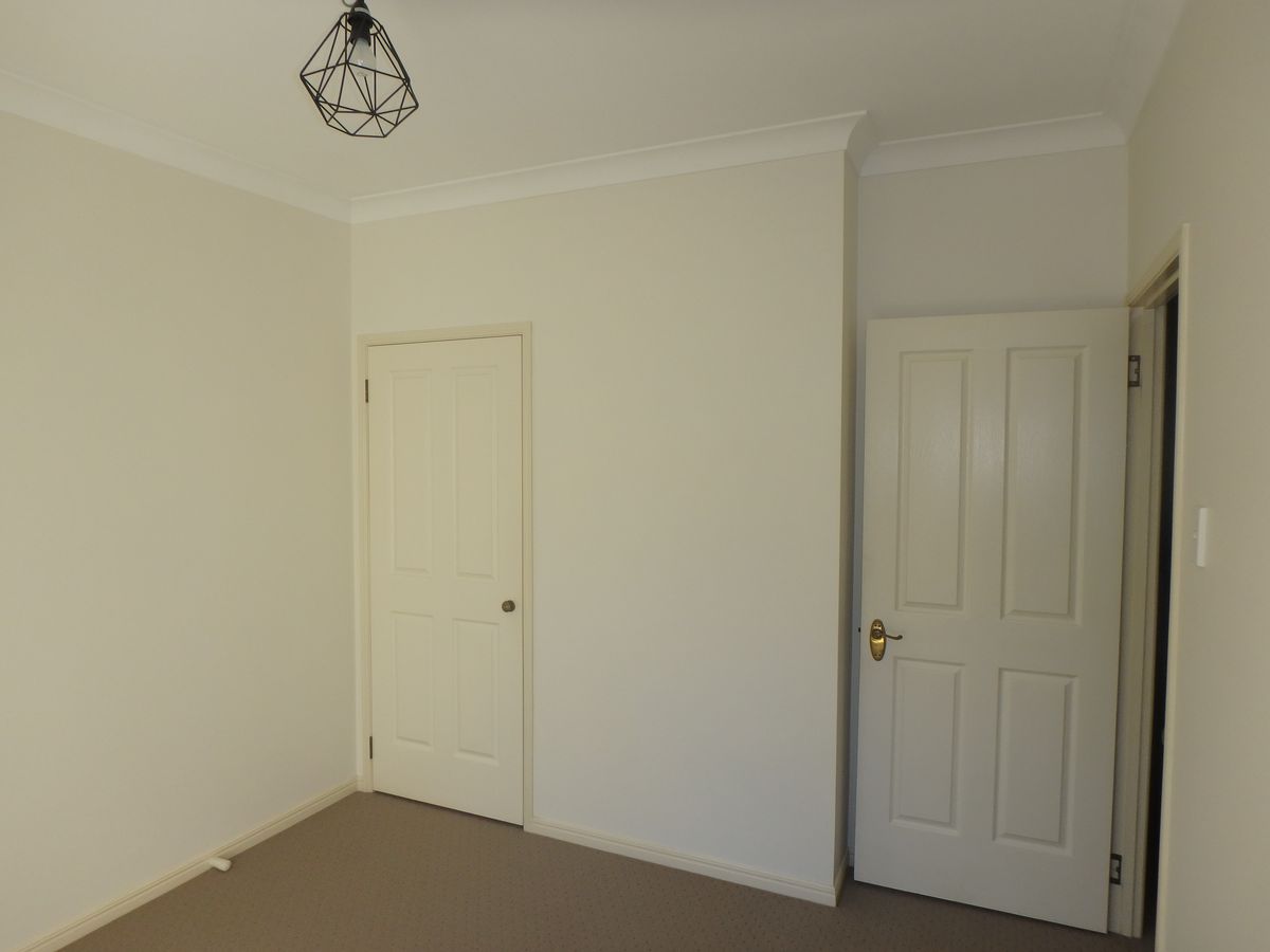 183 Honour Avenue, Chelmer