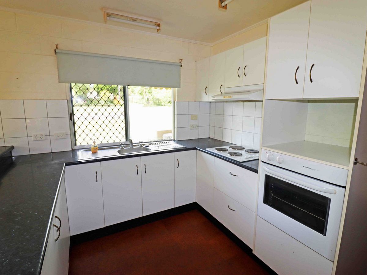 6 MCCONNELL STREET, Atherton