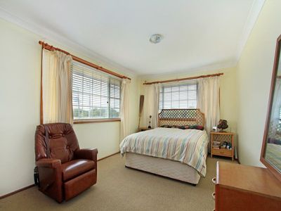 1 / 74 Peterborough Avenue, Lake Illawarra