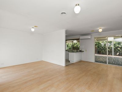 4 Shadi Court, Cranbourne West
