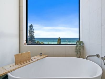 303 / 3 Twenty Third Avenue, Palm Beach