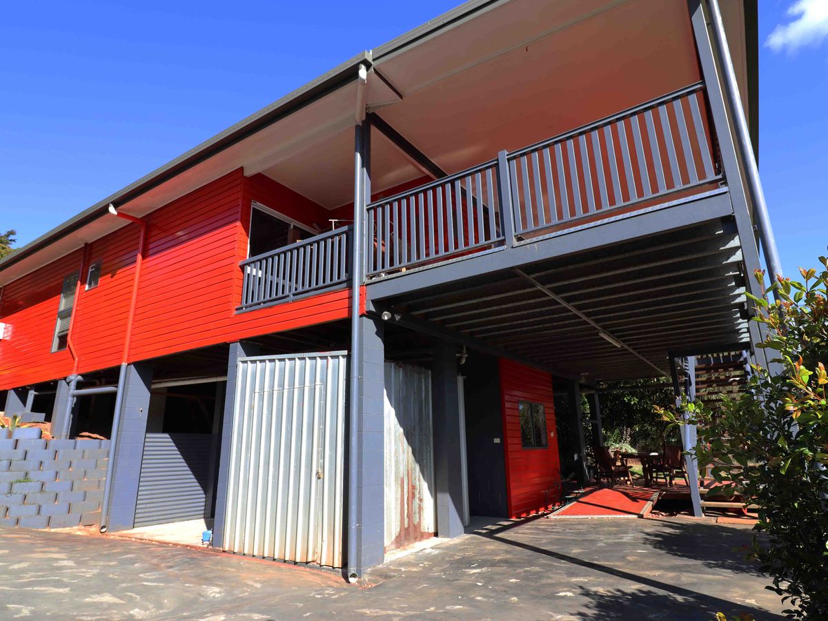 25 TWELFTH AVENUE, Atherton