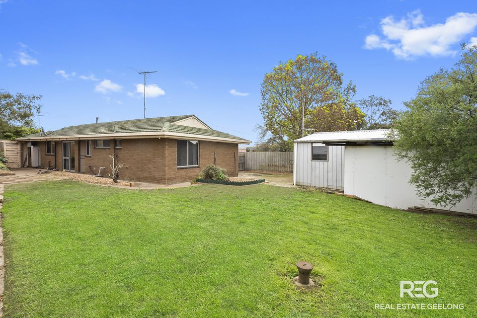 1 CARNARVON DRIVE, Grovedale