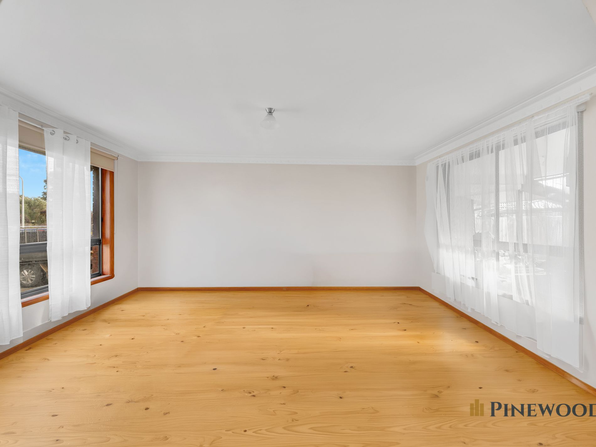 8 Severn Street, Epping