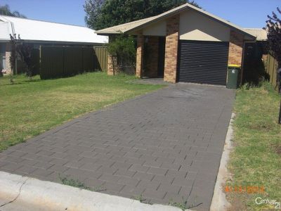 8A Thornett Place, Dubbo