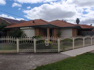 1 / 2 Magnus Street, St Albans