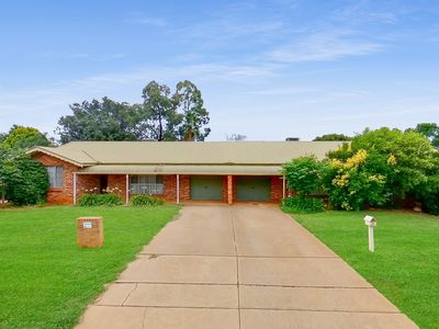 64 Birch Avenue, Dubbo
