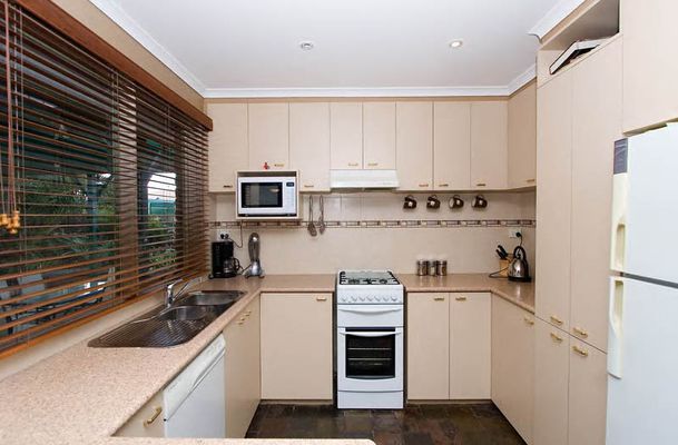 12 Yatton Place, Craigieburn