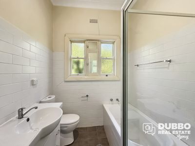 54 Sterling Street, Dubbo