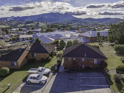 407 Village Drive, Kingston