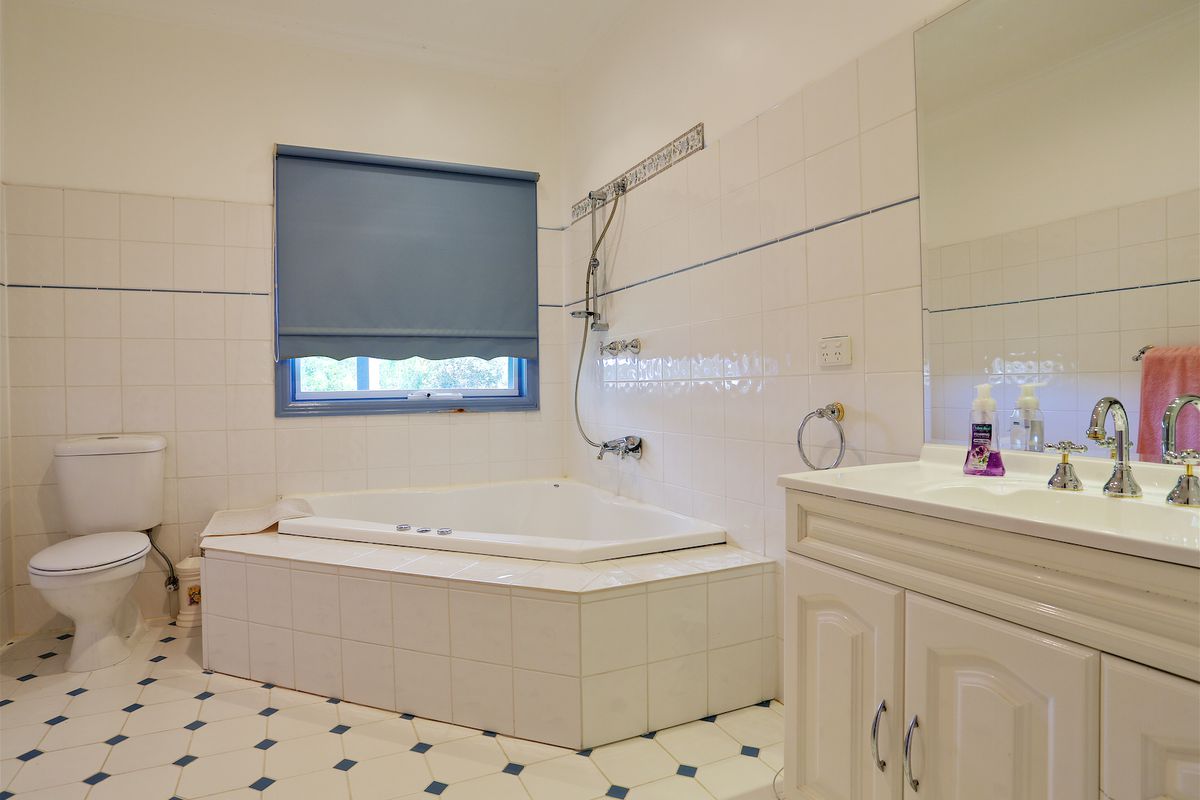 2932 Merton Euroa Road, Merton