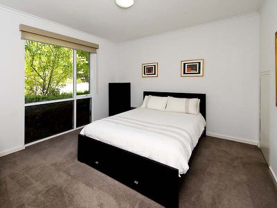 63 Vic Park Drive, Burswood