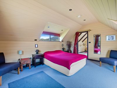 60 Clear Creek Road, Woodbridge