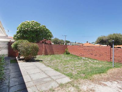 1 / 7-9 Kanimbla Road, Bicton