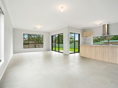 5 King George Street, Erowal Bay