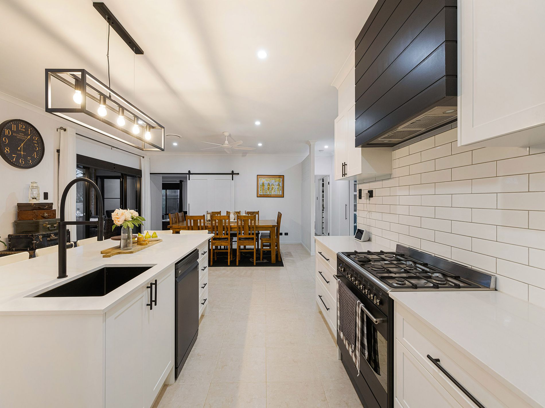 37 Endeavour Bark Drive, Glass House Mountains