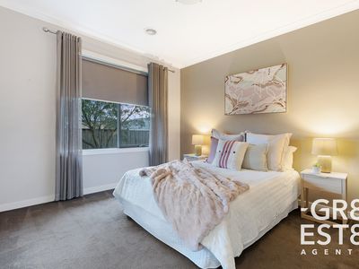 7 Crepe Avenue, Cranbourne West