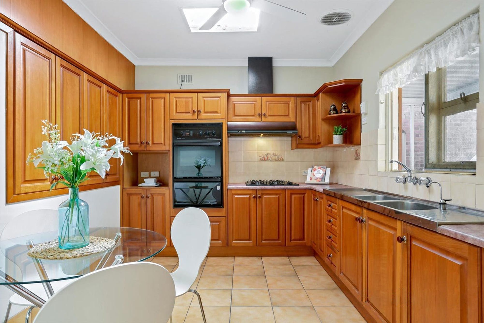 5 Harrow Road, St Peters