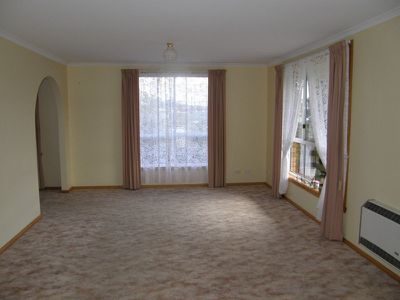 2 / 47 Thorp, Cygnet