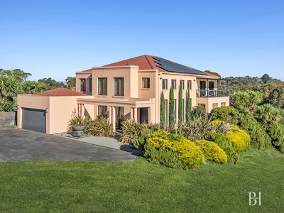 5 Ironbark Court, Hidden Valley