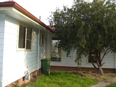 2 Garnet Place, Lavington