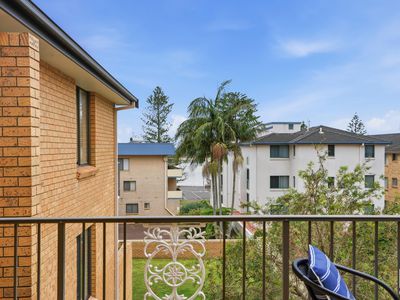 2 / 8-12 Ocean Parade, The Entrance