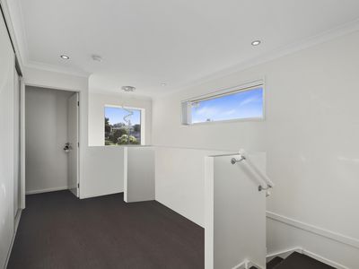 2 Weston Court, Bellbird Park