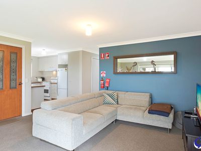 2 / 4 Warbler Crescent, North Narooma