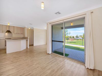 14 Cremorne La, Baldivis