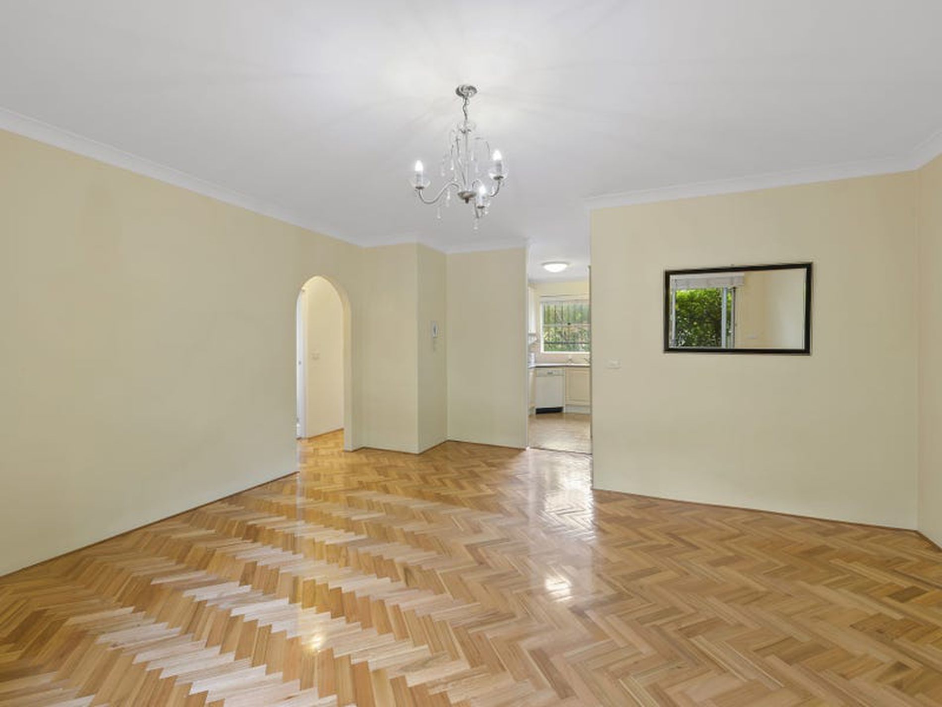 8 / 211-221 Old South Head Road, Bondi
