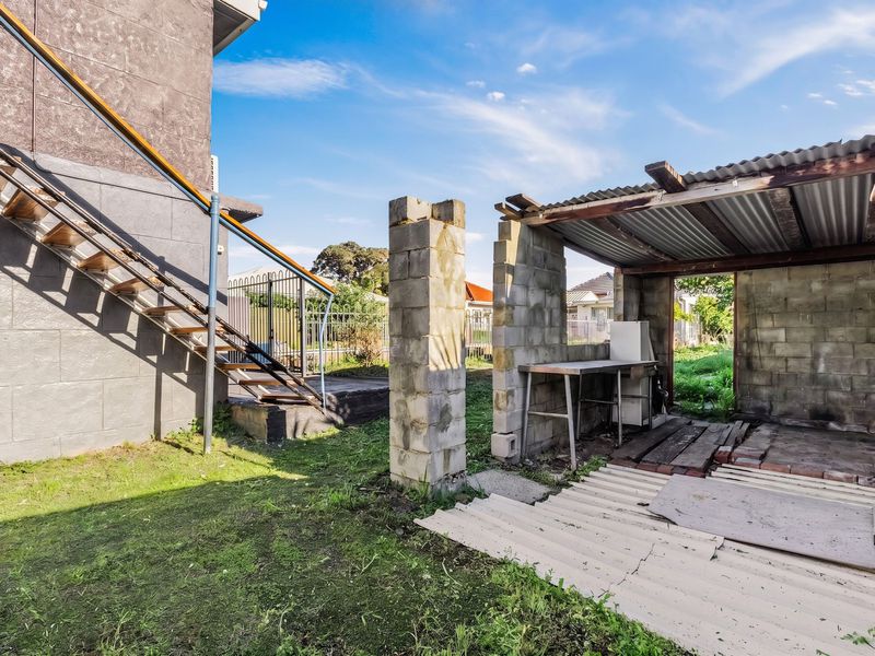 38 Palmerston Street, St James