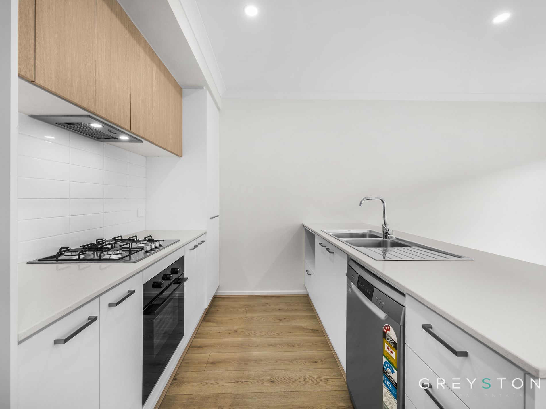 16 Flank Walk, Fraser Rise