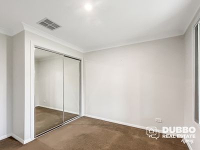 22A Boyd Avenue, Dubbo