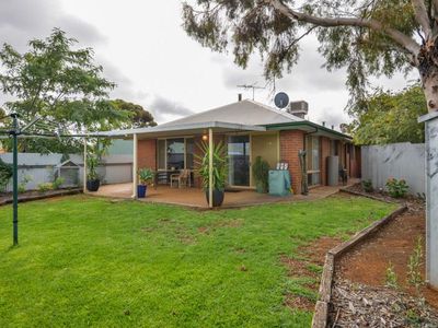 8B Siberia Close, Hannans