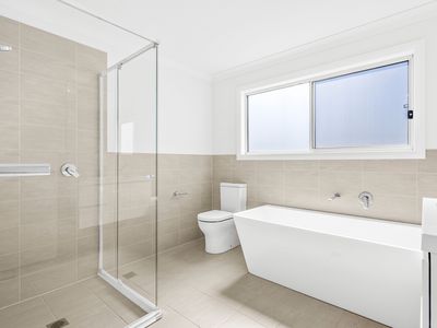 2 / 33 Barton Street, Oak Flats
