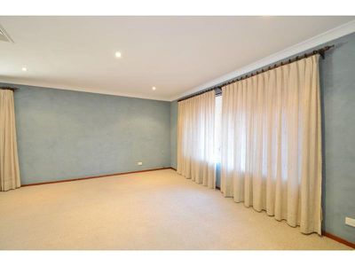 37 Little John Road, Armadale