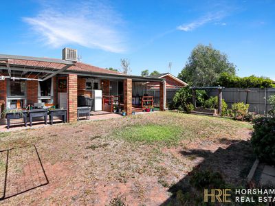 15 Willow Court, Donald