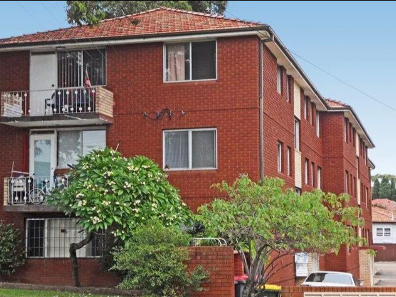 12 / 261 King Georges Road, Roselands